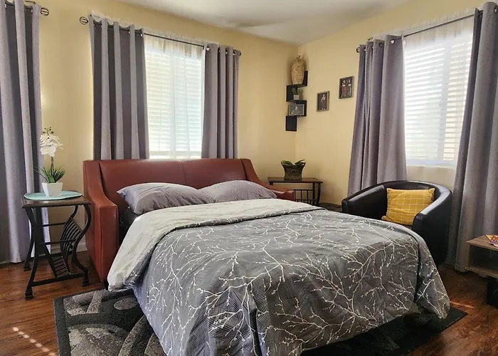 Charming 1-bed Apt, Cook-ready Kitchen, Laundry, 5-8 Mins To U Of A And Downtown Apartment Tucson